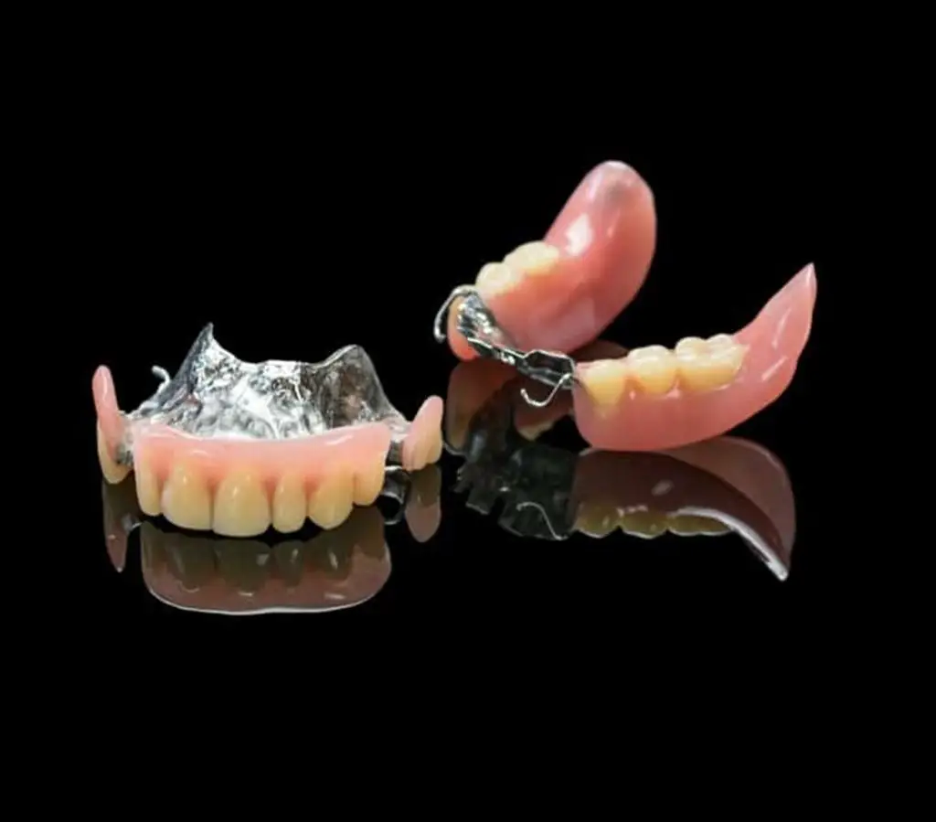 Unidad de prótesis (CR-CO-MO)